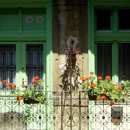 Miniapartman Budapest Eksteriør bilde
